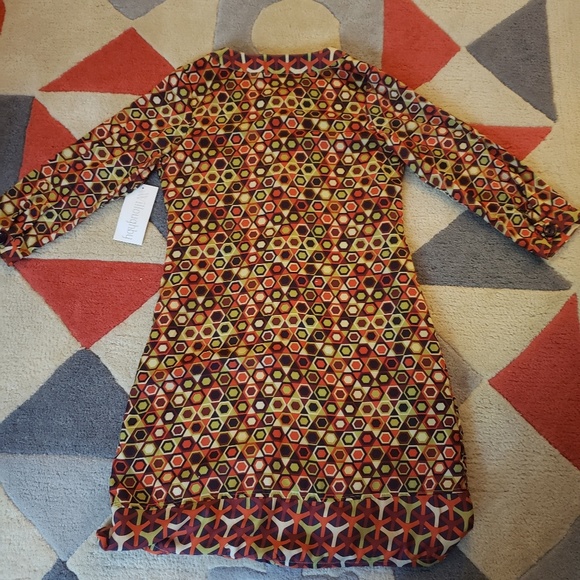 Willoughby Geo Print Dress w/Pockets - Picture 2 of 3